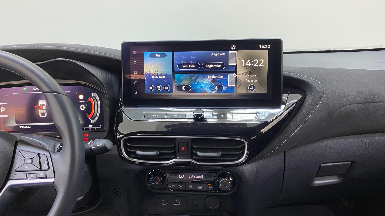 NISSAN JUKE 12